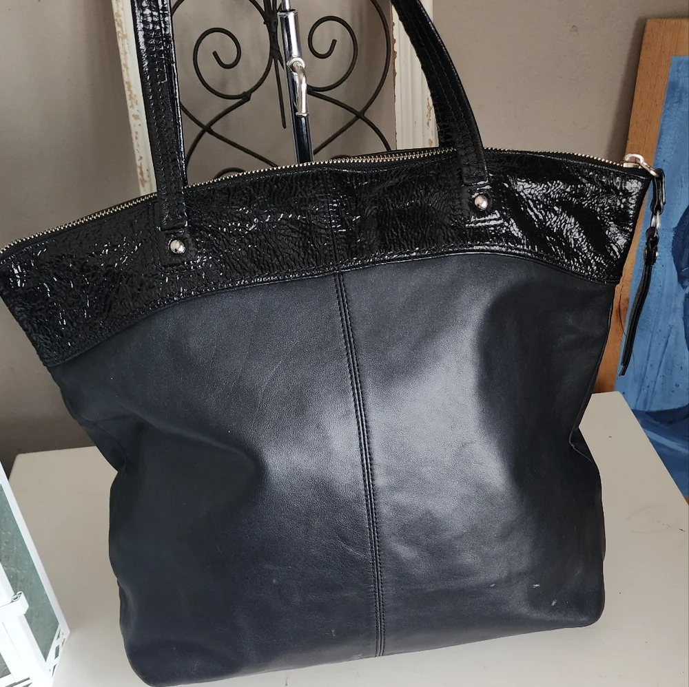 Coach Laura Black Leather And Patent Leather Tote Bag